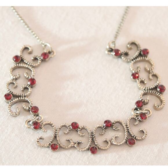 NWT 1979 Choker Necklace Ornate Gold Tone Metal Red Rhinestone Accents - Picture 3 of 9